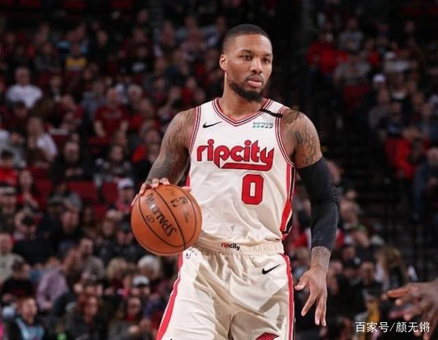 显示出她对 显示出她对