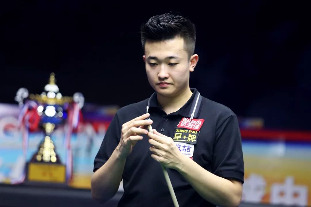 进与侧翼防 进与侧翼防